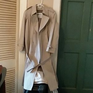 Womens LONDON FOG RAIN/TRENCH COAT!!